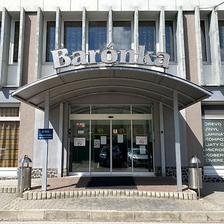 Hotel Baronka Братислава Экстерьер фото