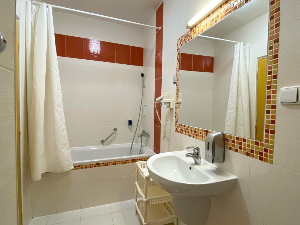 Hotel Baronka Братислава Экстерьер фото